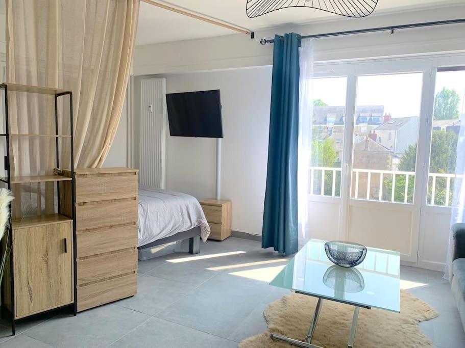 T1 Bis Cosy Et Spacieux - Wifi - Parking Gratuit อองเชร์ ภายนอก รูปภาพ