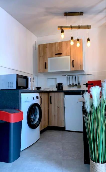 T1 Bis Cosy Et Spacieux - Wifi - Parking Gratuit อองเชร์ ภายนอก รูปภาพ