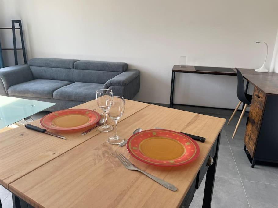 T1 Bis Cosy Et Spacieux - Wifi - Parking Gratuit อองเชร์ ภายนอก รูปภาพ