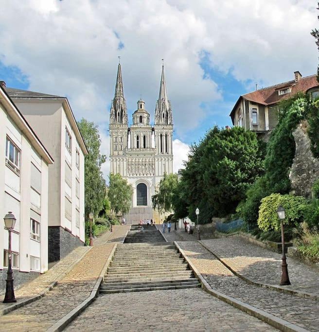 T1 Bis Cosy Et Spacieux - Wifi - Parking Gratuit อองเชร์ ภายนอก รูปภาพ